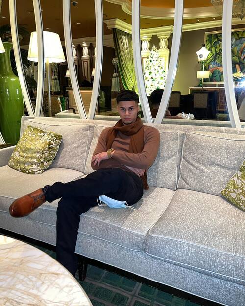 picture of Ason Figueroa on a couch